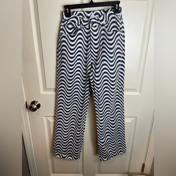 Ragged Priest Wide Leg Wave Pattern Black and White Dad Jeans - Picture 2 of 13